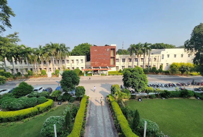 Motilal Nehru National Institute of Technology (MNNIT/NIT-Allahabad), Allahabad, Uttar Pradesh - Vushii.com